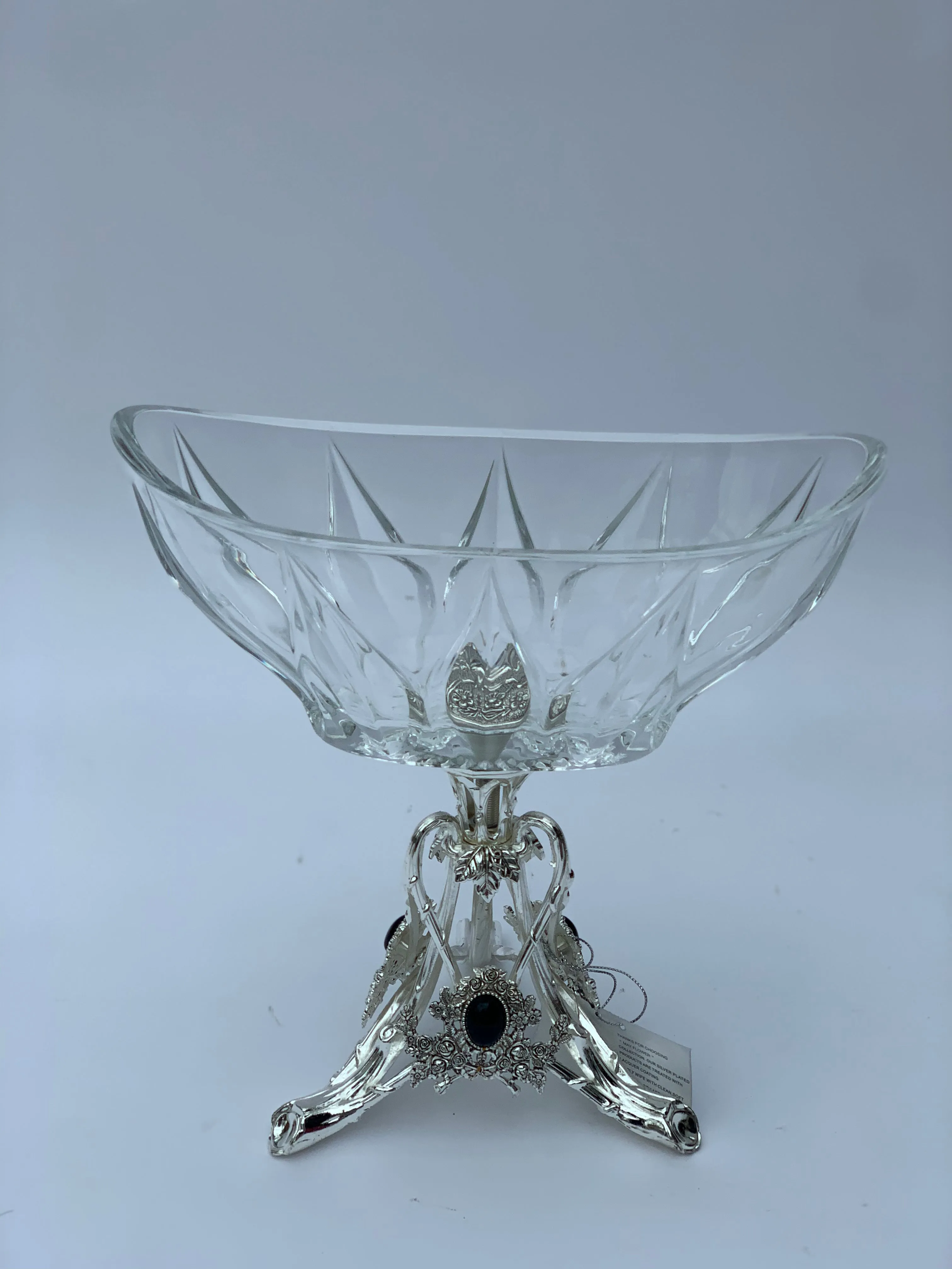 Glass Bowl with Silver Effect Stand